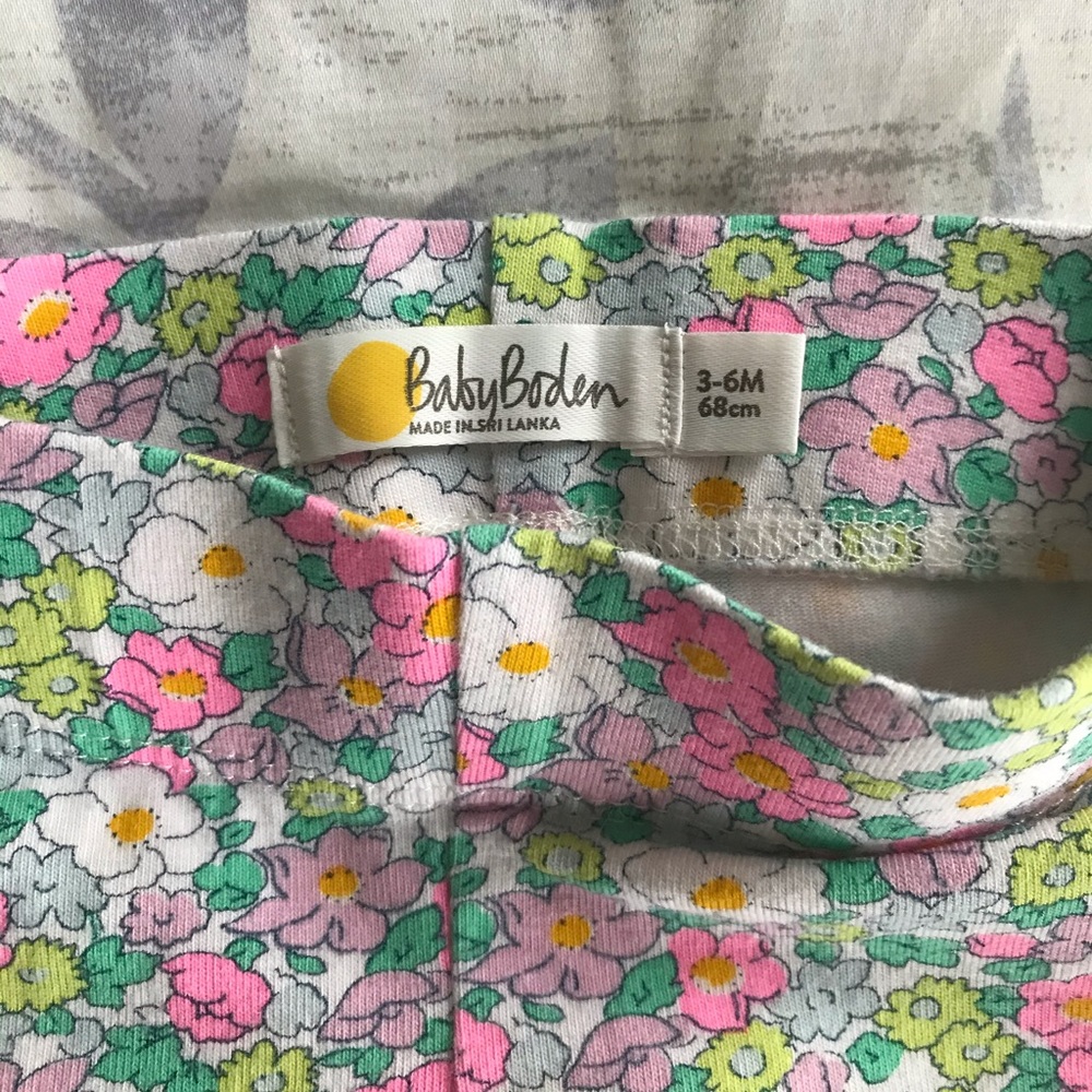 BabyBoden Floral leggings 3-6mos
